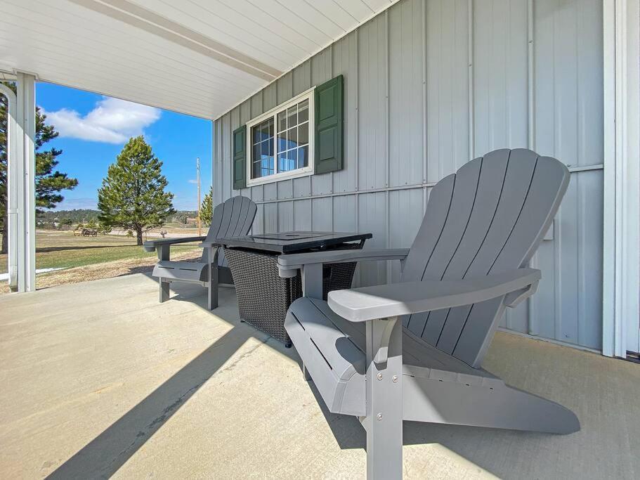 Unique Barn Stay Close To The Hills Rapid City Exterior foto